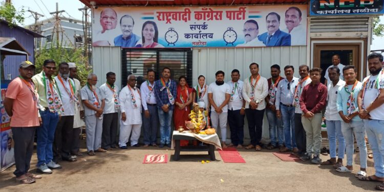 तळोदा येथे राष्ट्रवादीतर्फे शिवराज्यभिषेक दिवस साजरा, छत्रपतींच्या पुतळ्याला पंचामृत दुग्धाभिषेक करून केला अभिषेक