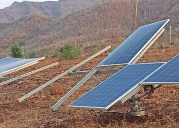 तळोदा तालुक्यात वादळी वाऱ्यामुळे सोलर कृषी पंपचे नुकसान