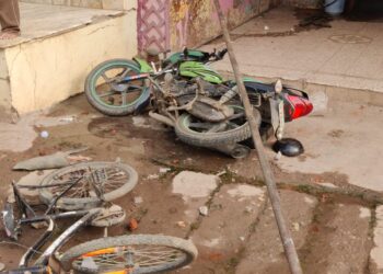 अक्कलकुवा येथे आक्षेपार्ह व्हॉटसप स्टेटस  ठेवण्याच्या वादातुन तुफान दगडफेक,दुचाकीसह, चार चाकी गाड्यांचे नुकसान