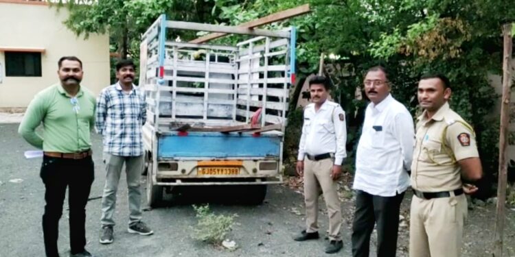 राष्ट्रीय महामार्गवरील बांधकामाचे साहित्य चोरणाऱ्या संशयित सात जणांना अटक