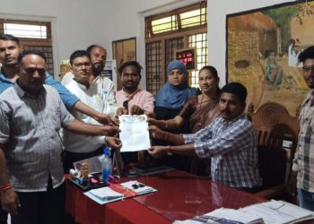 अटल आरोग्य वाहिनी आदिवासी जीवनदायी योजना तत्काळ सुरु करा, राष्ट्रवादी युवक कॉंग्रेसतर्फे मुख्यमंत्री उद्धवजी ठाकरे यांना निवेदन