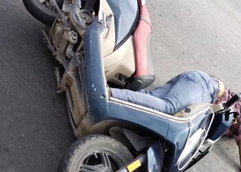 शहादा- दोंडाईचा रस्त्यावर कंटेनरने चिरडल्याने आजोबा व नातवाचा जागीच मृत्यू