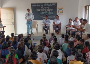 शेजवा येथील माध्यमिक विद्यालयात डेंग्यू-मलेरिया प्रतिरोधबाबत जनजागृती