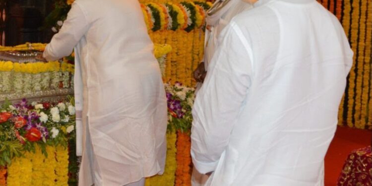 विकास आणि वारसा दोन्ही सोबत पुढे नेण्यासाठी एकत्रित प्रयत्न हवेत : प्रधानमंत्री नरेंद्र मोदी