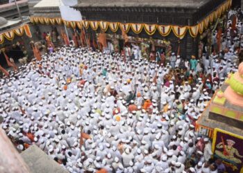 टाळ-मृदंगाच्या गजरात देहू येथून तुकाराम महाराज पालखीचे प्रस्थान