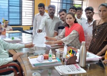 संजय गांधी निराधार योजनेत दिव्यांगांना दरवर्षी उत्पन्न दाखला द्यावा ही अट रद्द व्हावी :अपंग जनता सामाजिक संस्थेची मागणी