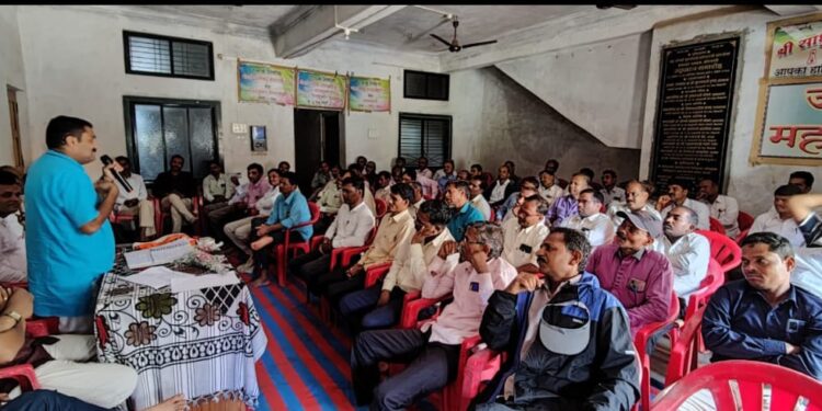 शिक्षकांची तीव्र नाराजी: अनुदान प्राप्त होऊनही सातव्या वेतन आयोगाच्या दुसर्‍या व तिसर्‍या हप्त्यापासून जिल्ह्यातील शिक्षक वंचित