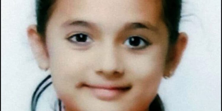 नंदुरबारच्या  प्रशंसा तंवर हिस उत्कृष्ट बाल कलाकार अवॉर्ड जाहीर