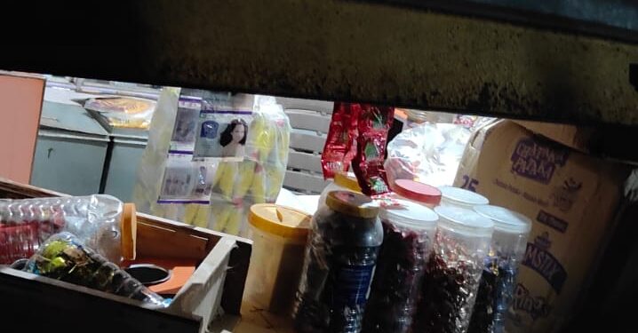 तळोदा येथे पाच ते सहा दुकानाचे शटर तोडण्याच्या प्रयत्न फसला, एका दुकानातून 25 हजार लंपास