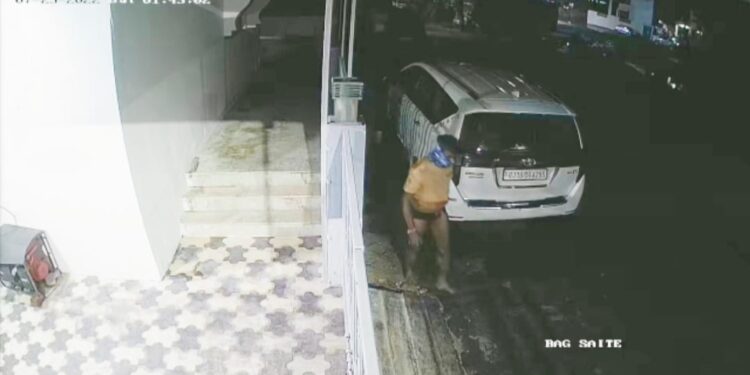 नागरिकांनो सावधान.. शहरात चड्डी बनियन टोळीचा धुमाकूळ; चोरटे सीसीटीव्ही कॅमेरात कैद