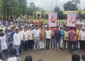 राष्ट्रपती द्रौपदी मुर्मू यांच्या शपथविधी नंतर नवापूर विसरवाडी येथे जल्लोष