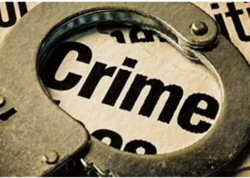 घरफोडी व मंदिरात चोरी करणाऱ्या आरोपीसह दोन विधी संघर्षित बालकांना अटक