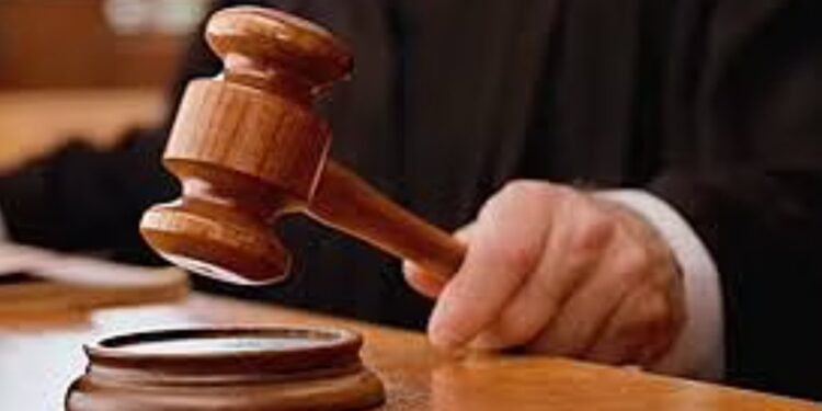 प्रेमविवाहाच्या रागातून चाकुने पोटात वार करुन जिवेठार मारणार्या ३ आरोपीतांना जन्मठेपेची शिक्षा