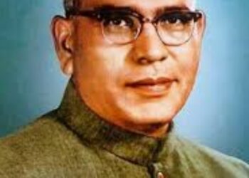 ‘शेतकऱ्यांचे कैवारी वसंतराव नाईक’