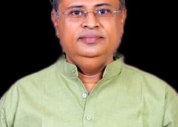 पूल व रस्त्याच्या दुरावस्थेने दुर्घटना घडल्यास संबंधित अधिकारी व ठेकेदार यांच्यावर गुन्हे दाखल करा: भाजपा उपाध्यक्ष प्रा.मकरंद पाटील