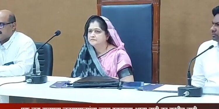 नंदुरबार पालिकेतर्फे दहा हजार तिरंगा झेंडे होणार वाटप