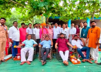 कोयलीविहीर येथे आ.आमश्या पाडवी यांच्या वाढदिवसानिमित्त शिबिरात 55 दात्यांचे रक्तदान