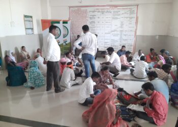 शहादा तालुक्यातील ७४ ग्रामपंचायतींच्या निवडणूकीसाठी सरपंच पदासाठी १४५ तर सदस्यांसाठी ४८६ नामांकन अर्ज दाखल