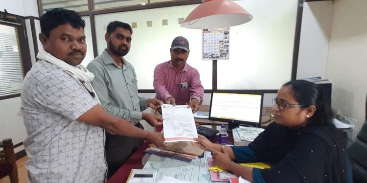 काल्लेखेतला जाण्यासाठी पर्यायी रस्त्याची व्यवस्था करावी : भारतीय किसान सेनेची निवेदनाद्वारे मागणी