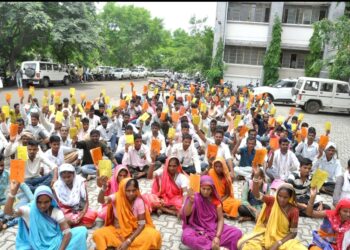 शेलकुई ग्रामस्थांचा जिल्हाधिकारी कार्यालयावर मोर्चा