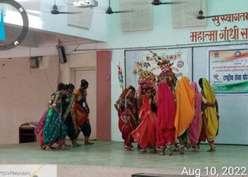 साने गुरूजी महाविद्यालयात जागतिक आदिवासी दिवस व क्रांती दिवस साजरा