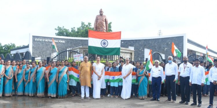 पूज्य साने गुरुजी महाविद्यालयातर्फे भव्य तिरंगा रॅली
