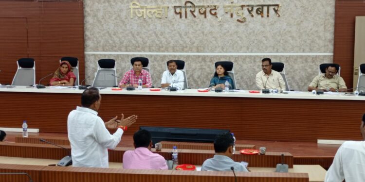 पोलीस दलाला जमले ते प्रशासनाल का जमले नाही, स्थायी सभेत जि..सदस्यांचा संतप्त सवाल