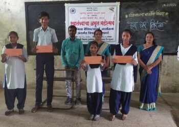 कामगार कल्याण केंद्र शहादा तर्फे आयोजित कला स्पर्धेत वाल्मिकी विद्यालय पुरुषोत्तमनगरच्या विद्यार्थ्यांचे घवघवीत यश