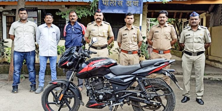 २४ तासातच मोटार सायकल चोरीचा  गुन्हा उघड, एका लाखाच्या दुचाकीसह केली एकास अटक