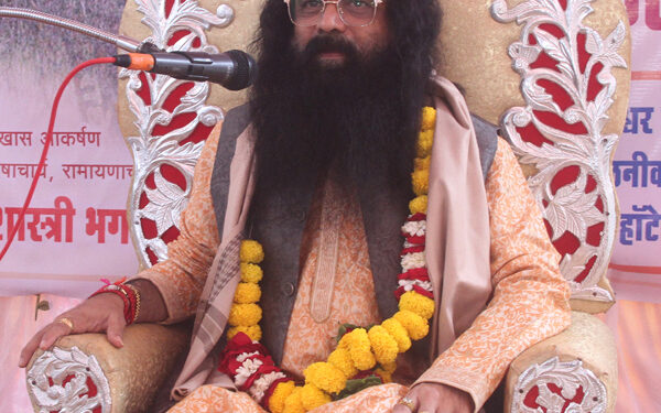 आईवडील हेच खरे जीवनातील पहिले दैवत : पंडीत अतुलशास्त्री भगरे गुरुजी