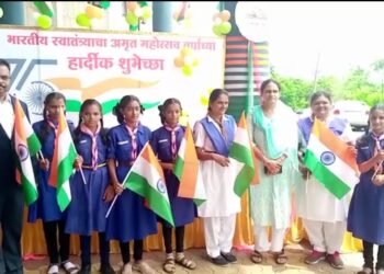 ध्वज खरेदी करणे शक्य नाही त्यांच्यासाठी मोफत वितरण : मुख्य कार्यकारी अधिकारी रघुनाथ गावडे