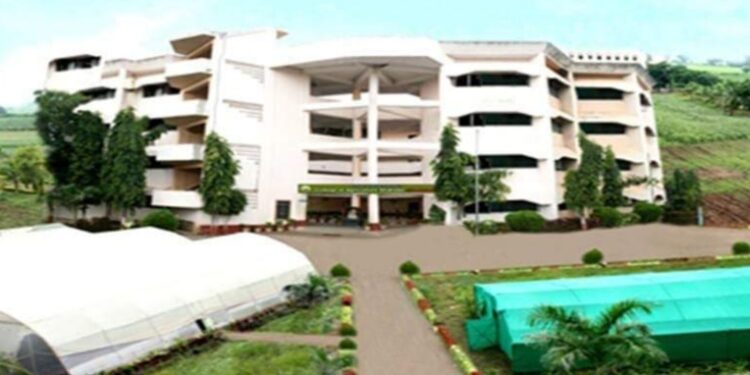 के.व्ही.पटेल कृषी महाविद्यालयातर्फे राज्य स्तरीय निबंध लेखन स्पर्धेचे आयोजन