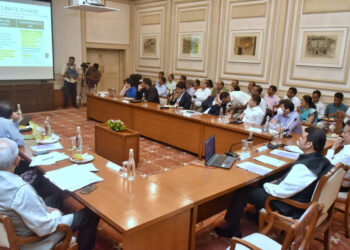 येत्या दोन वर्षात प्रत्येक जिल्ह्यात वैद्यकीय महाविद्यालय उभारण्यात यावीत उपमुख्यमंत्री देवेंद्र फडणवीस