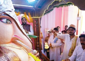 नंदुरबार जिल्हयात  गणरायाचे जल्लोषात आगमन, मानाच्या श्री.दादा व श्री. बाबा गणपतींचीही उत्साहात स्थापना