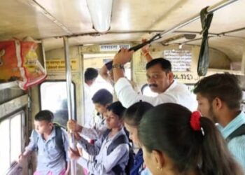 आ.राजेश पाडवी जेव्हा एसटीने प्रवास करतात, पुढे असे घडले