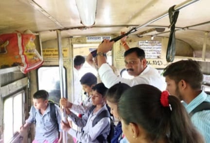 आ.राजेश पाडवी जेव्हा एसटीने प्रवास करतात, पुढे असे घडले