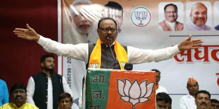 जिल्ह्यातील विविध पक्षातील कार्यकर्त्यांना भाजपा पक्षात समाविष्ठ करा : आ.चंद्रशेखर बावनकुळे