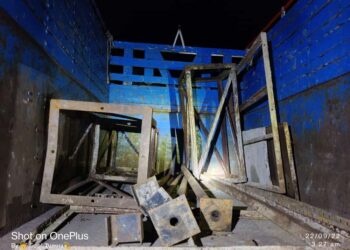 गावकऱ्यांच्या सतर्कतेमुळे दोन चोरट्यांना चोरी करताना रांगे हात पकडले