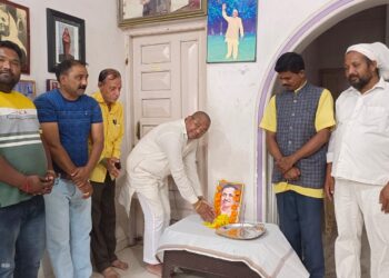 नवापुर भाजपाच्यावतीने पंडित दीनदयाल उपाध्याय यांची जयंती साजरी