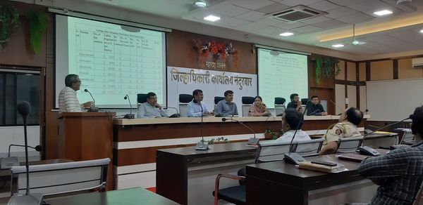 लम्पी स्कीन आजारापासून पशुधनास सुरक्षित ठेवण्यासाठी लसीकरण करावे – जिल्हाधिकारी मनीषा खत्री