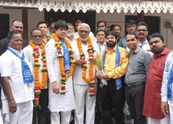 आर.पी.आय आठवले पक्षाच्या जिल्हा अध्यक्षपदी  अरविंद कुंवर यांची फेनिवड, उत्तर महाराष्ट्र बैठक उत्साहात