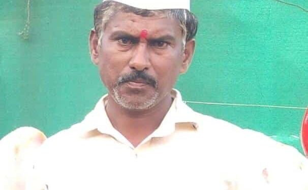 आसाणे येथील तरुण शेतकर्‍यांची रोजच्या भारनियमाला व कर्जबाजारीला कंटाळून आत्महत्या