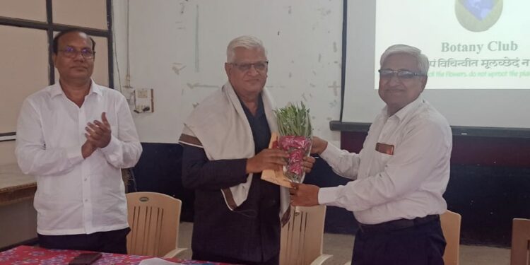 शहादा महाविद्यालयात बॉटनी क्लबचे उदघाटन