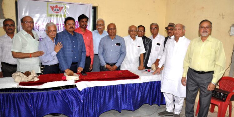 नंदुरबारला अधिवक्ता परिषदेत विधीतज्ञांकडून नवोदितांना मार्गदर्शन