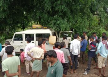 जीप व स्कूटीचा भीषण अपघात, एक जण गंभीर जखमी