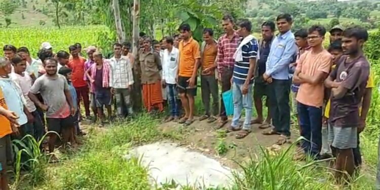 धक्कादायक घटना : मुलीचा मृतदेह तब्बल ४२ दिवस राखून ठेवला मिठात