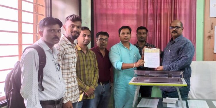 नंदूरबारकरांच्या विविध समस्या सोडवा, आरपीआय आठवले पक्षाच्या युवक आघाडीतर्फे  मागणीचे निवेदन