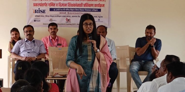 नाविन्यपूर्ण विचारातून अध्यापन करावे : उपजिल्हाधिकारी श्रीमती करनवाल