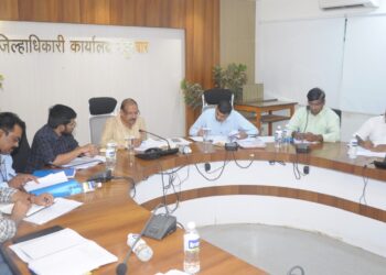 पुढील वर्षांपासून आश्रमशाळेत पहिलीपासून सीबीएससी अभ्यासक्रम सुरु करणार  : आदिवासी विकास मंत्री डॉ. विजयकुमार गावीत