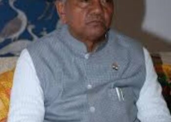 माजी केंद्रीय राज्यमंत्री माणिकराव गावित यांची प्रकृती स्थिर, ना.डॉ.विजयकुमार गावित यांनी घेतली भेट